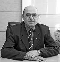 Маленьких зарплат быть не должно