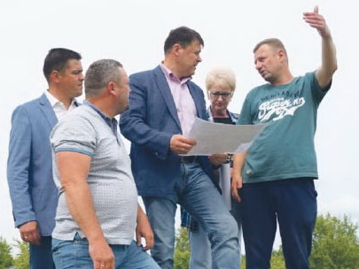Из Москвы и из Катара люди просят дать гектара