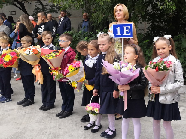 Линейки  в День знаний ждём в школах