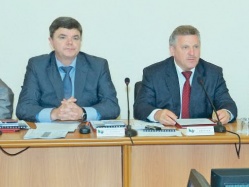 Местное самоуправление поддержат рублём и советом