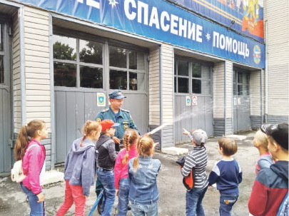 Летом в школе можно… похимичить