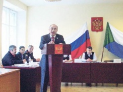 Как вода «лежачую» власть подмыла  