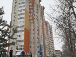 Где  эта  улица,  где  этот  дом