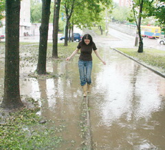 Вода и тепло по-прежнему вылетают в трубу