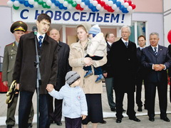 Хабаровчане отметили новоселье со спикером Госдумы