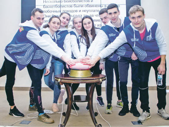Вплавь, бегом и наперегонки - к победе!