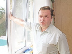 Воры: вы их в дверь, они - в окно...