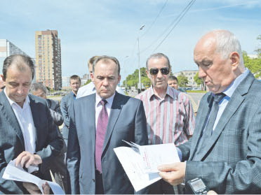 Хабаровск получит новые дороги и сквер