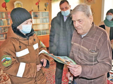 Дома жителей края продолжают оборудовать пожарными извещателями
