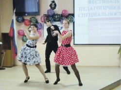 Пятерки заслуживают не только ученики