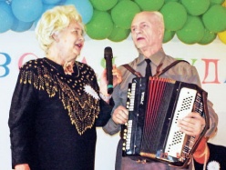 Старшим хабаровчанам - особая «Забота»