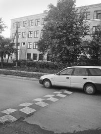 Не лает, не кусает, а лихачить не пускает