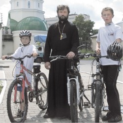 Крестный ход на велосипеде