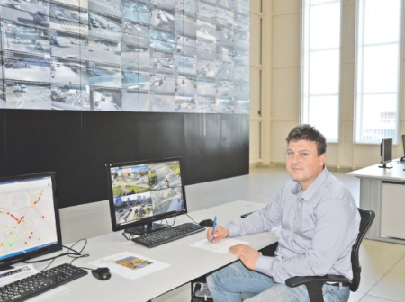 Там, где водителю включают «зелёный»