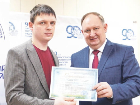 Доктор Антонов из Хабаровска может «омолодить» кость