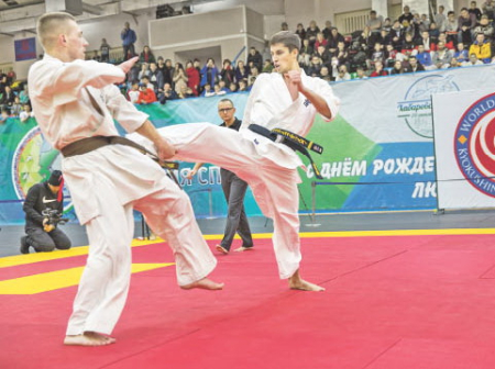 Чемпионский пояс завоевал Владислав Дыбский